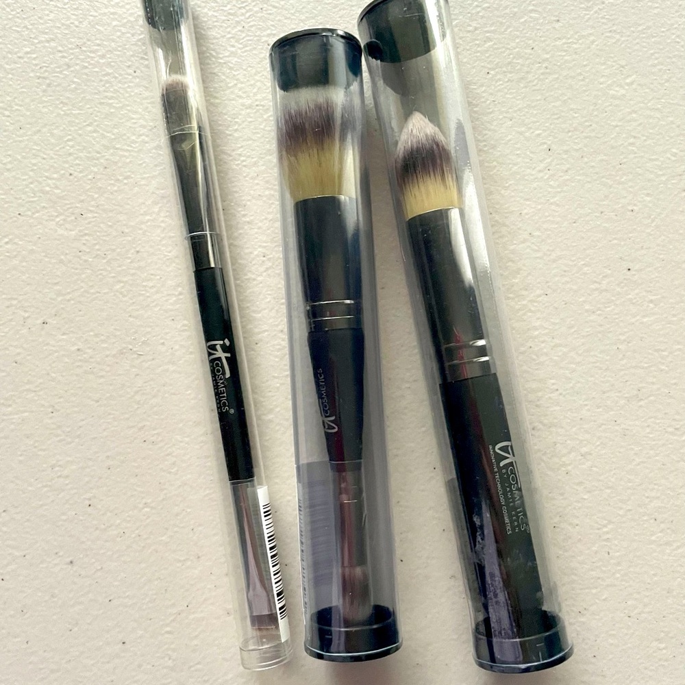 IT Cosmetics Brush Bundle